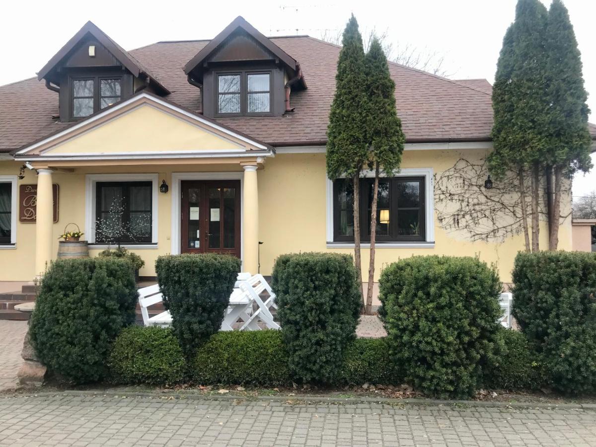 Dworek Biala Dama Nieborow Exterior photo
